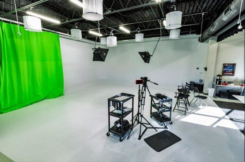 More Photos Of 1370 Mendota Heights Rd, Mendota Heights Office For Sale