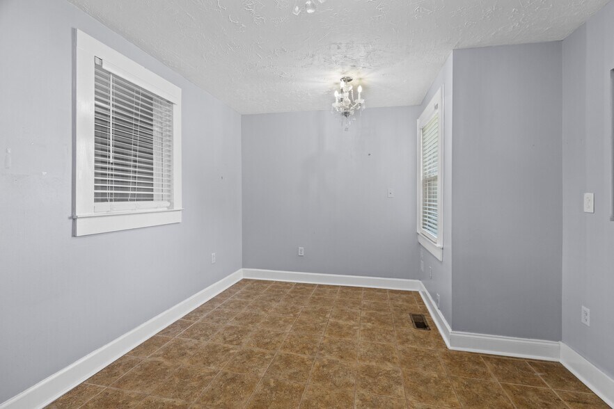 More Photos Of 316 Beech St, Morristown Office For Sale