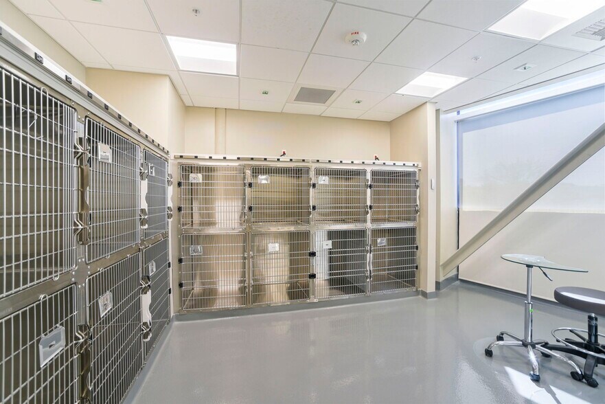 More Photos Of 2201 Junipero Serra Blvd, Daly City Freestanding For Lease