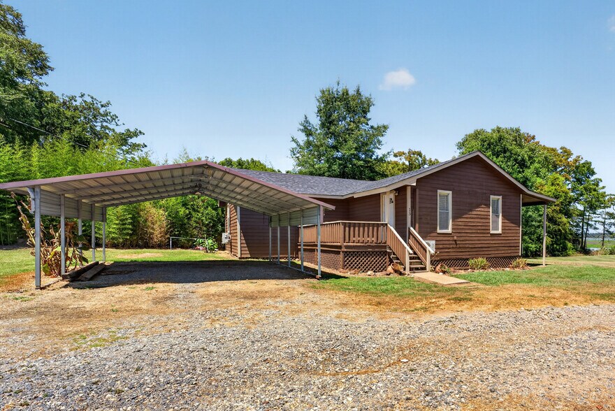 More Photos Of 505 Bub Hayner Rd, Karnack Apartments For Sale