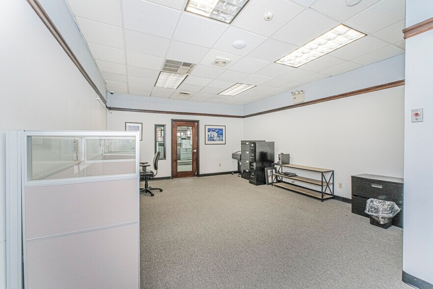 More Photos Of 1751 Bath Ave, Brooklyn General Retail For Lease