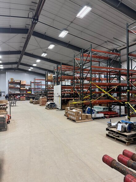 More Photos Of 309 24th Ave SW, Watford City Industrial For Sale