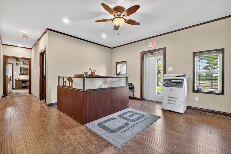 More Photos Of 3008 Ranger Hwy, Weatherford Manufacturing For Sale