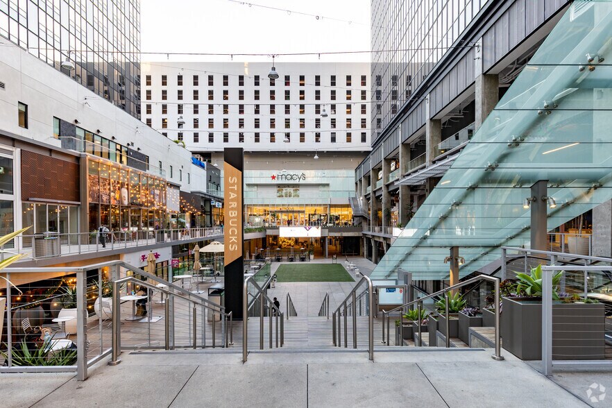 More Photos Of 700 S Flower St, Los Angeles Office For Lease