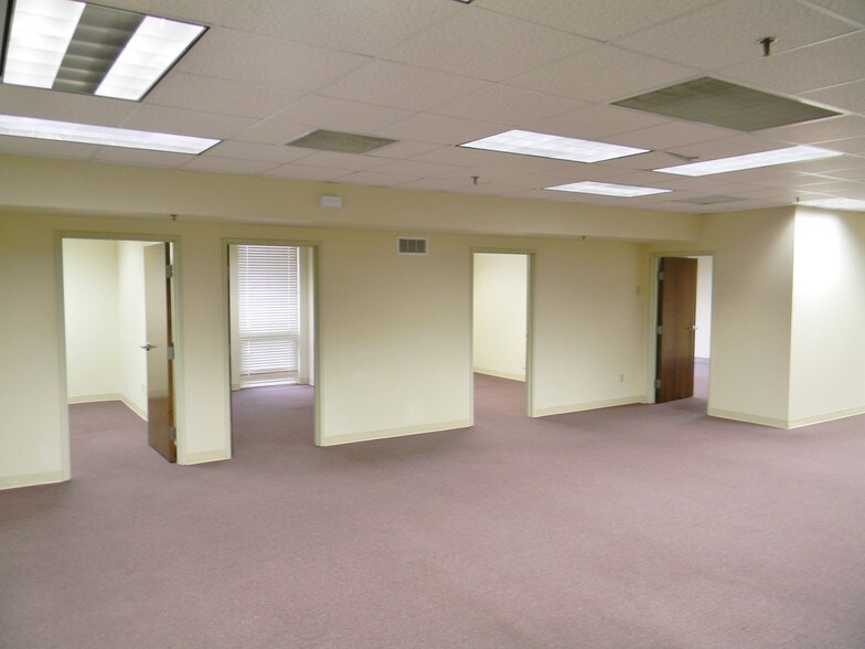 More Photos Of 1811 Auburn Ave, Monroe Medical For Lease