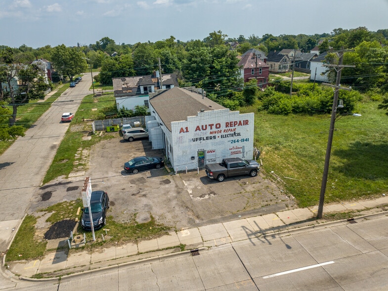 More Photos Of 5788 Van Dyke St, Detroit Auto Repair For Sale