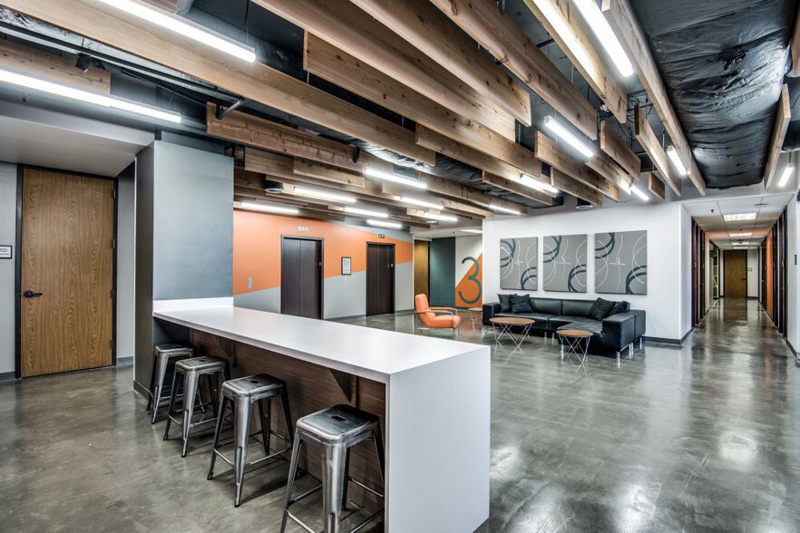 More Photos Of 4101 McEwen Rd, Dallas Office For Lease