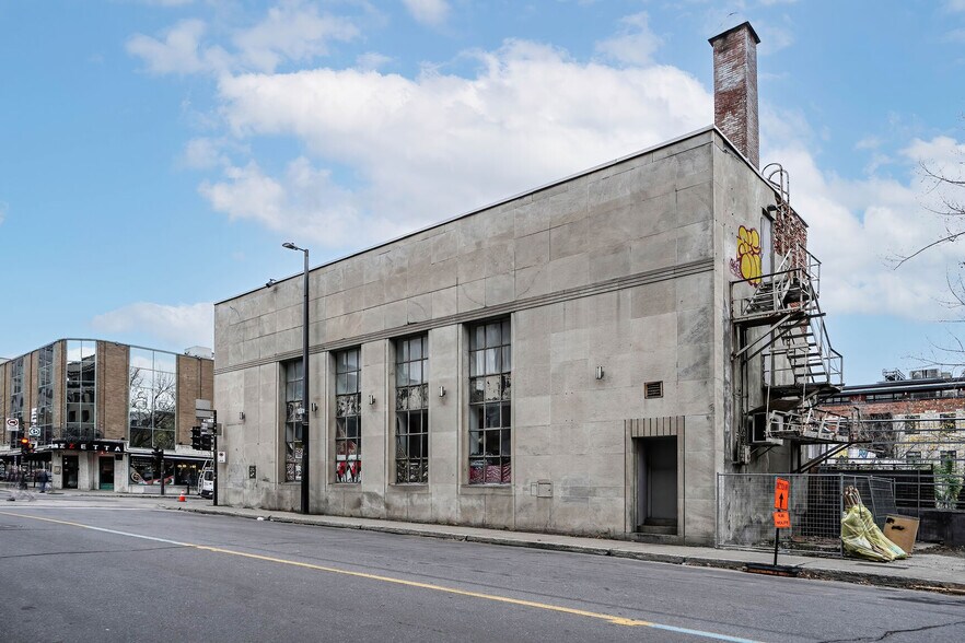 More Photos Of 1100 Rue Sainte-Catherine E, Montréal Freestanding For Sale