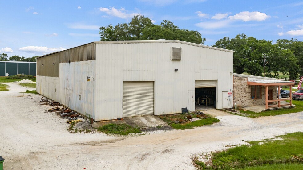 More Photos Of 7555 Half Mile Rd, Irvington Service For Sale