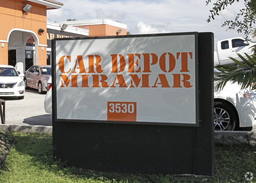 More Photos Of 3530 S State Road 7, Miramar Auto Dealership For Lease