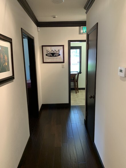 More Photos Of 4727-4729 Spottswood Ave, Memphis Office For Lease