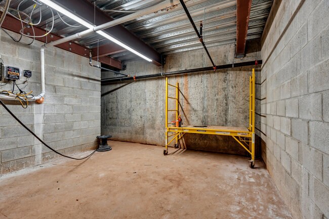 More Photos Of 374 Green St, Woodbridge Coworking Space