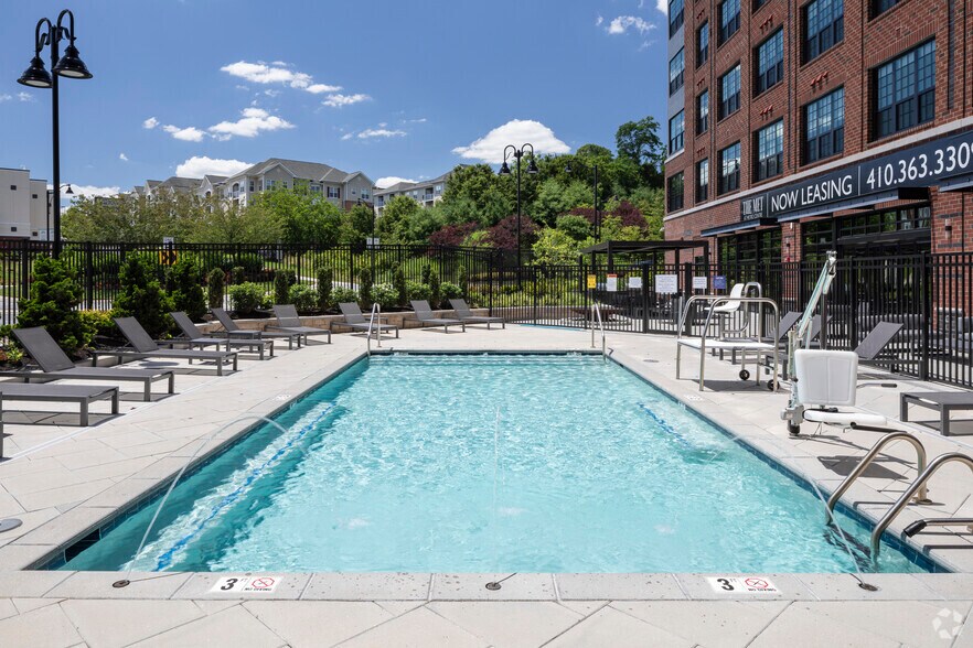 More Photos Of Painters Mill Rd, Owings Mills Unknown For Lease