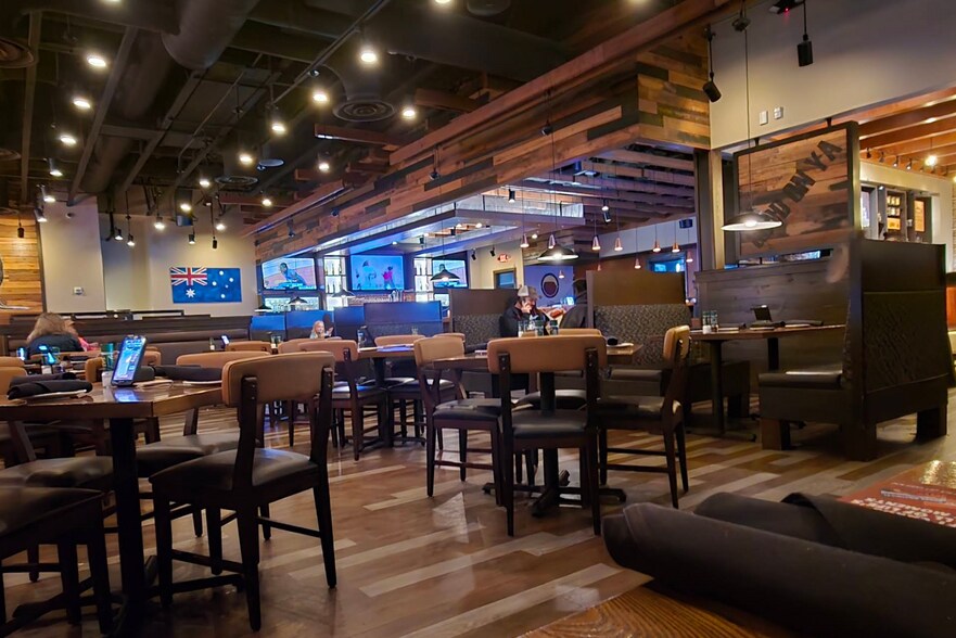 More Photos Of 955 E Oak St, Conway Restaurant For Sale