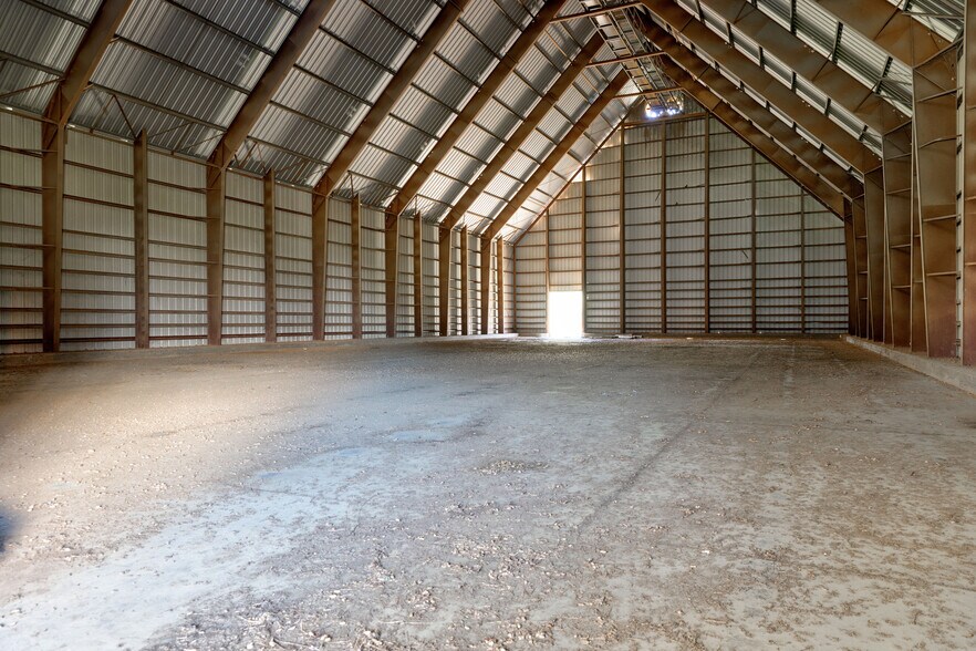 More Photos Of 740 West Union Street, Vienna Manufacturing For Sale