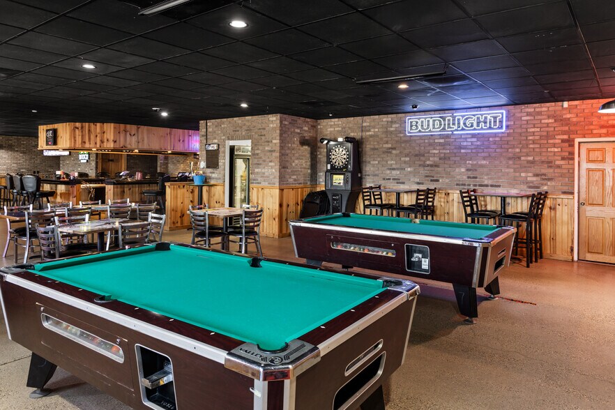 More Photos Of 205 1st St SW, Glyndon Restaurant For Sale