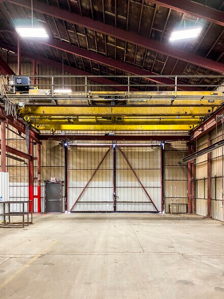 More Photos Of 3515 Dawson Rd, Tulsa Manufacturing For Lease