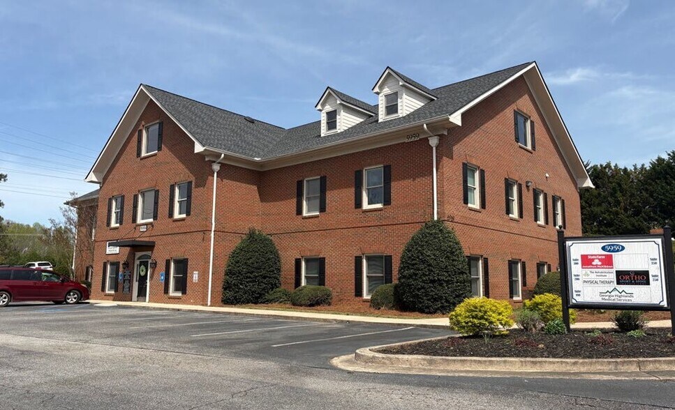 More Photos Of 5959 Highway 53 E, Dawsonville Medical For Lease