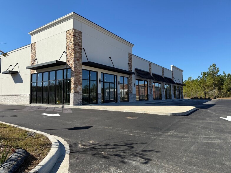 More Photos Of 608 Towne Park Loop, Rincon Restaurant For Lease