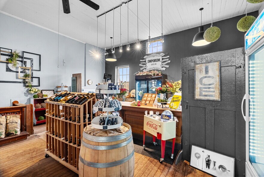 More Photos Of 5595 Walnut St, Augusta Storefront For Sale