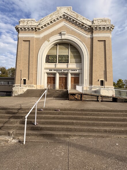 More Photos Of 3212 Reading Rd, Cincinnati Religious Facility For Sale