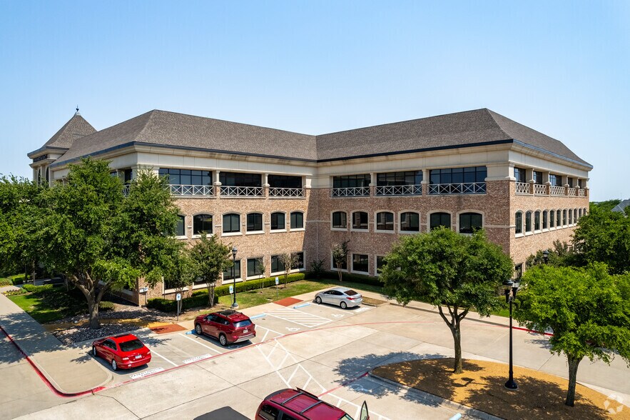 More Photos Of 5575-5757 Warren Pky, Frisco Unknown For Lease