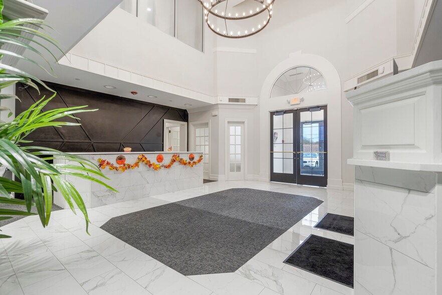 More Photos Of 6130 E 81st St, Tulsa Office For Lease