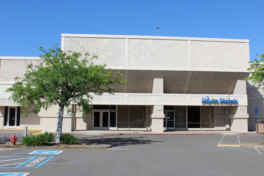 More Photos Of 1876-1880 Park Marina Dr, Redding Medical For Lease
