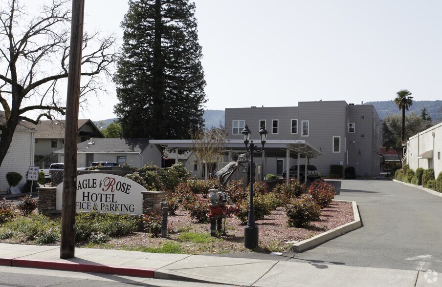 More Photos Of 1420-1428 Main St, Saint Helena Hotel For Lease