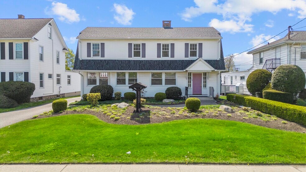 Primary Photo Of 158 East Ave, Norwalk Office For Lease