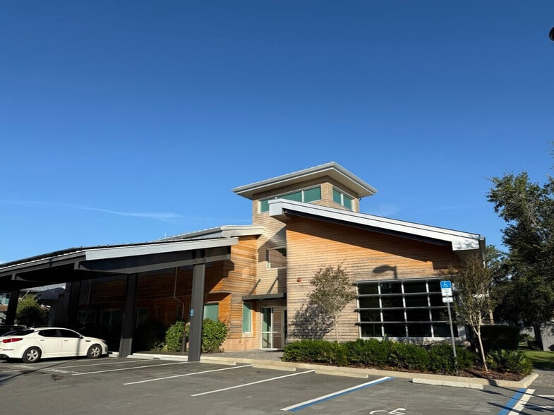 Primary Photo Of 5234 Little Rd, New Port Richey Medical For Lease