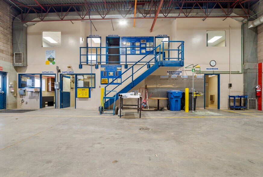 More Photos Of 5802 52 Av, Taber Warehouse For Sale