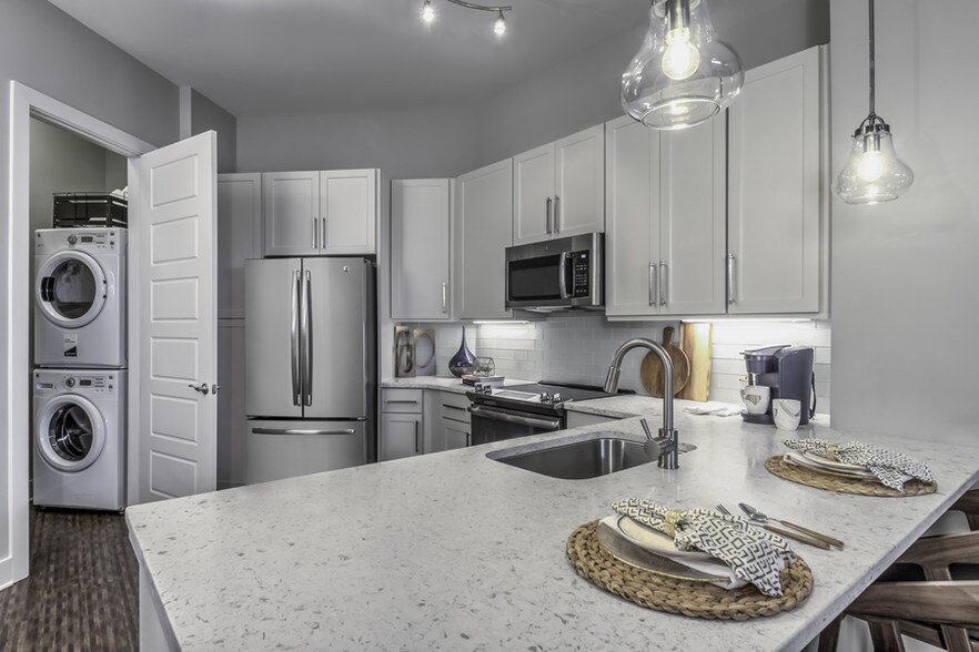 More Photos Of 7420 N Rea Park Ln, Charlotte Apartments For Lease