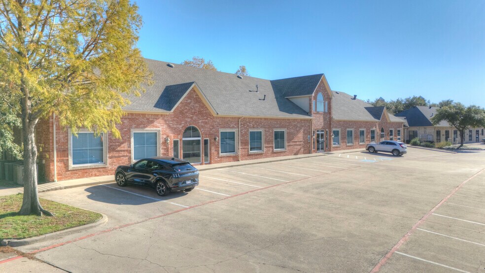 More Photos Of 2099 N Collins Blvd, Richardson Office For Lease