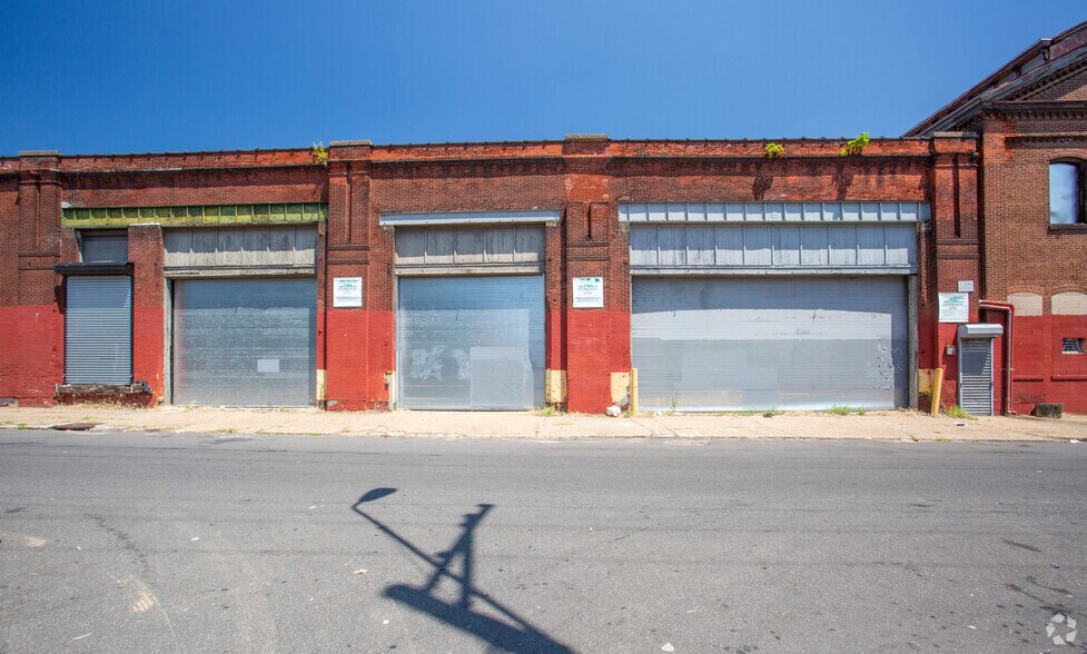 More Photos Of 2200 N 8th St, Philadelphia Warehouse For Lease