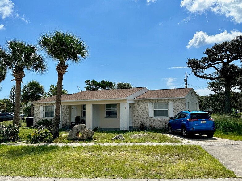 Primary Photo Of 7 Cypress Cir, Ormond Beach Apartments For Sale