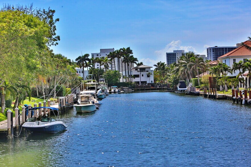 More Photos Of 1121 Bel Air Dr, Highland Beach Apartments For Sale