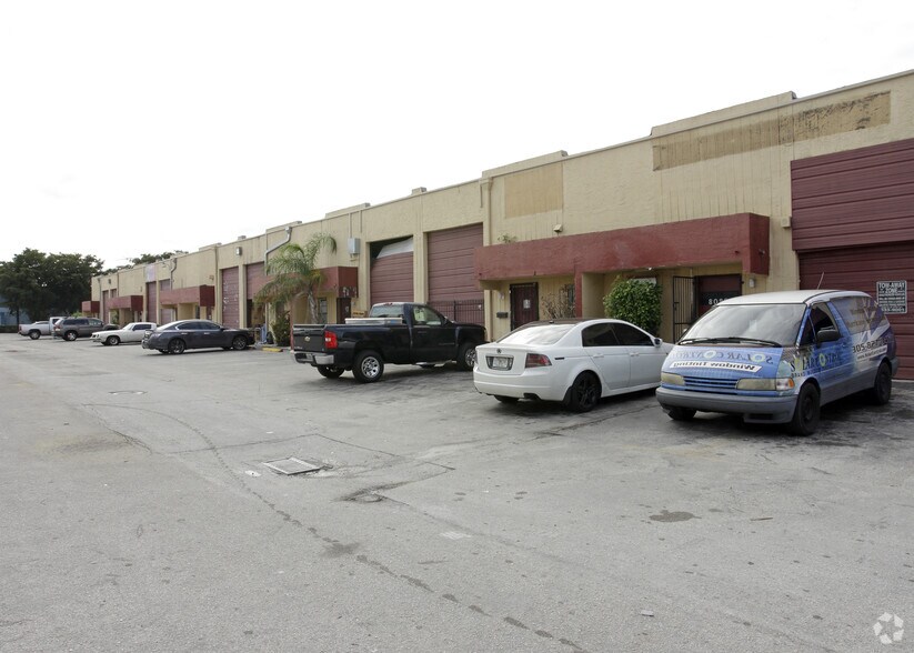 More Photos Of 8014-8090 W 21st Ct, Hialeah Warehouse For Sale