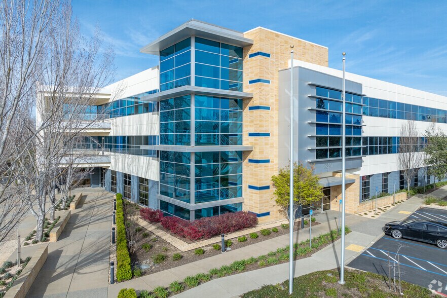More Photos Of 8890 Cal Center Dr, Sacramento Office For Lease