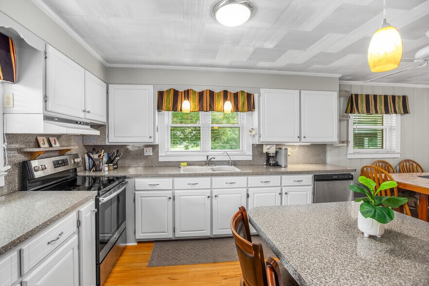 More Photos Of 1435 Thomas Rd, Lexington Land For Sale