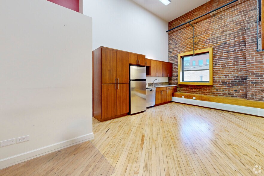 More Photos Of 1425 Market St, Denver Office For Sale