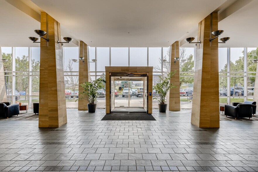 More Photos Of 1745 Shea Center Dr, Highlands Ranch Office For Lease