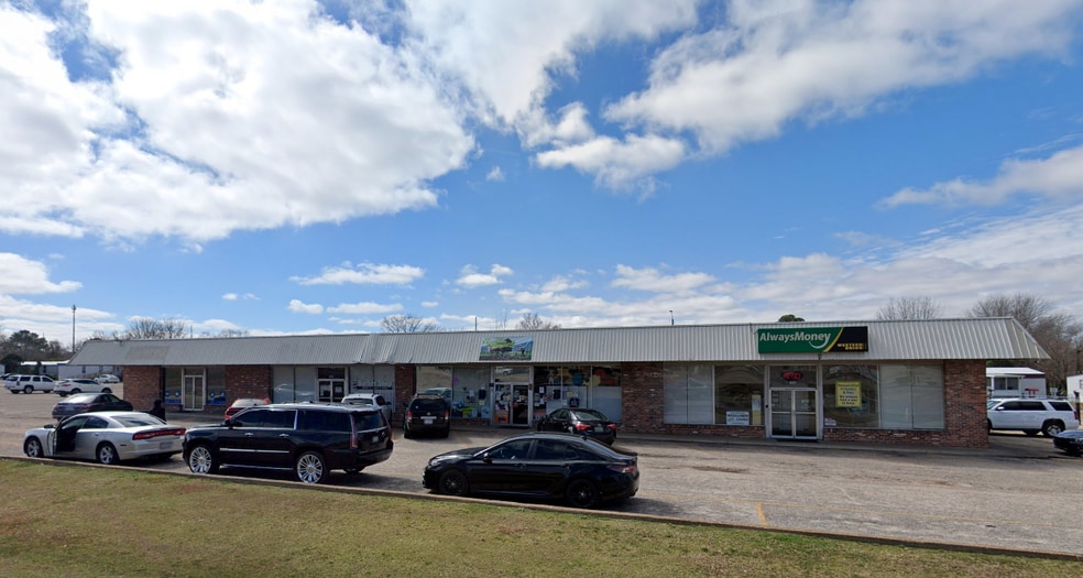 More Photos Of 461 N Eastern Blvd, Montgomery Freestanding For Lease