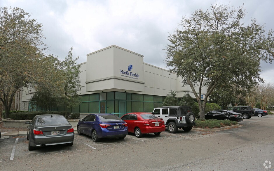 More Photos Of 6639 Southpoint Pky, Jacksonville Office For Lease