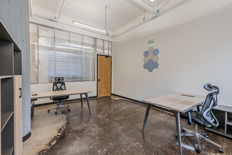 More Photos Of 1601 Magoffin Ave, El Paso Office Residential For Lease