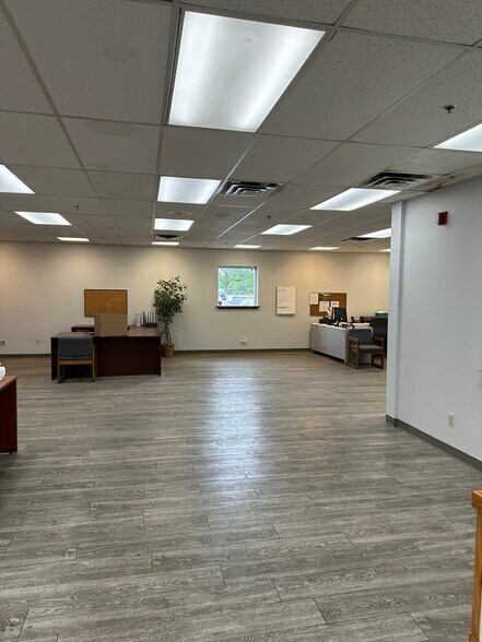More Photos Of 655 Driving Park Ave, Rochester Warehouse For Lease