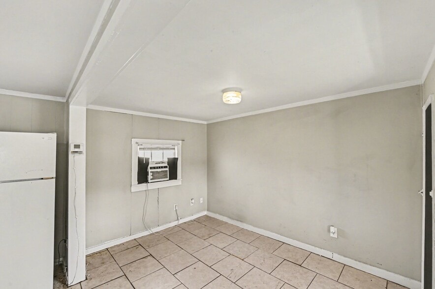More Photos Of 308 Chestnut St, Silver Lake Apartments For Sale