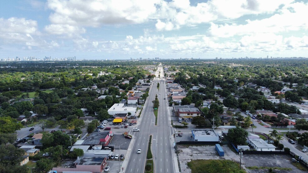 More Photos Of 1400-1406 NW 119th St, Miami Freestanding For Sale