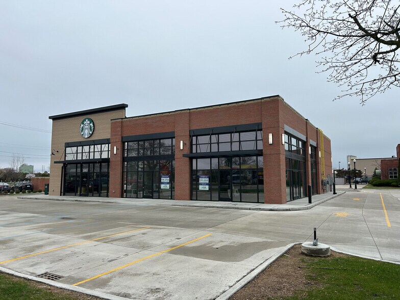 More Photos Of 2003 Biddle Ave, Wyandotte Freestanding For Lease