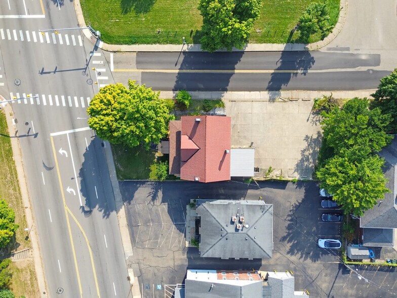 More Photos Of 3400 W Tuscarawas St, Canton Freestanding For Sale